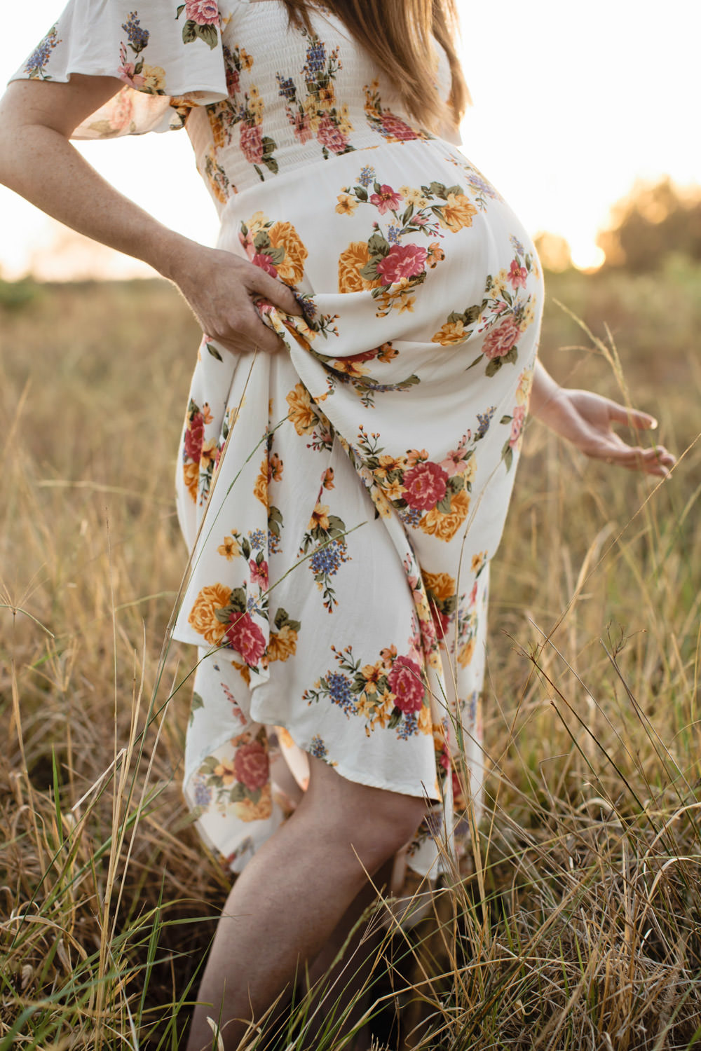 Maternity-field-sunrise-Natural-family with pets- -newborn-lifestyle-imagery- photography in Brisbane- QuinceandMulberry