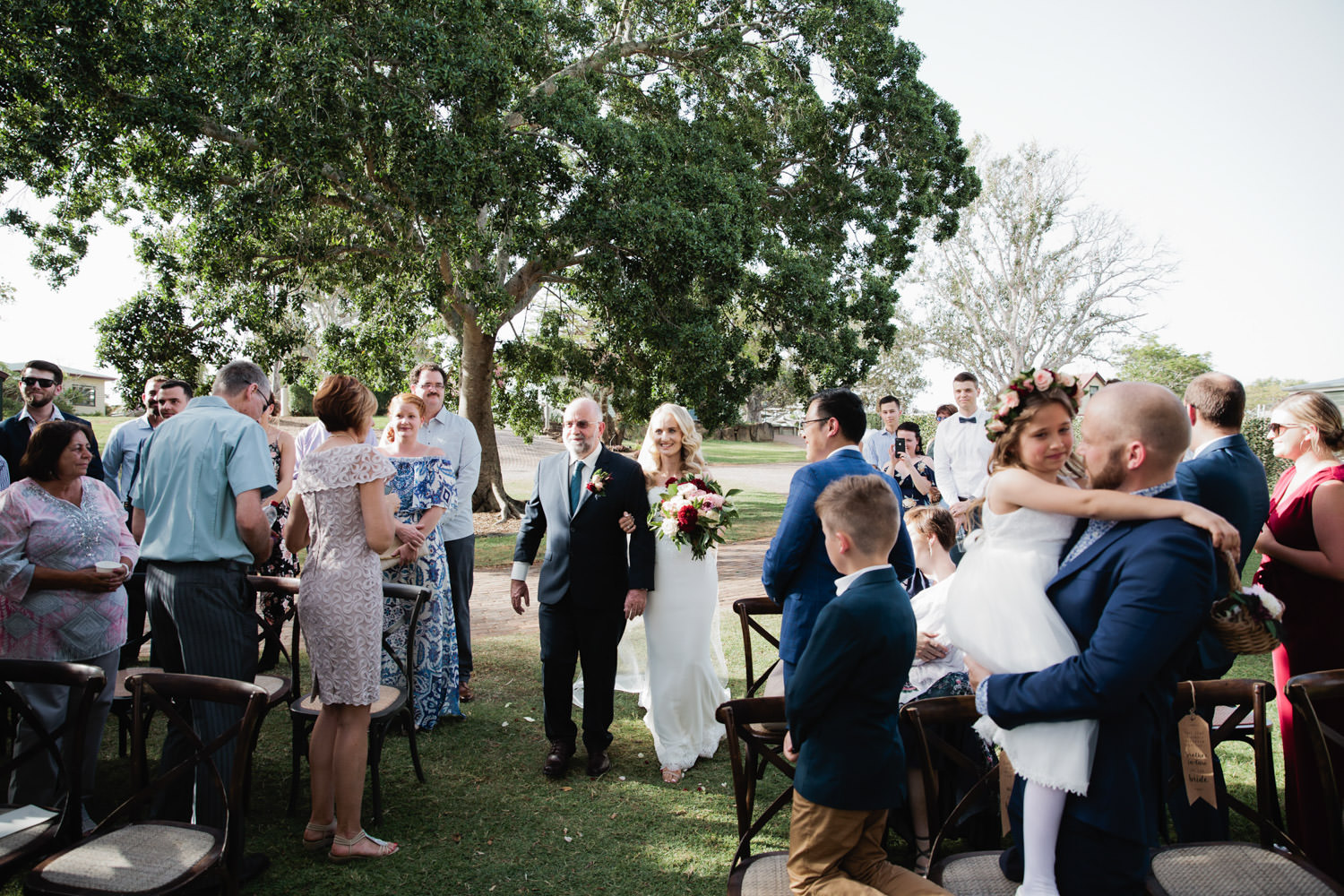bride-arriving-to-ceremony_Spicers-Hiddenvale-Country-Wedding-Quincenmulberry