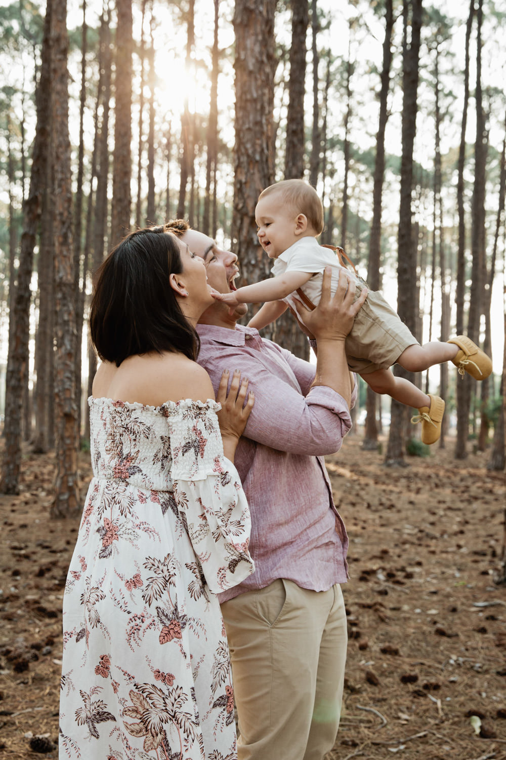 Joyful-Newborn_to-first-year-Family-Photography-Packages_Beach_Brisbane-GoldCoast-Natural