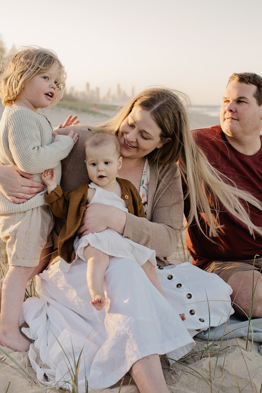 natural, fun, romantic-family-photography at the beach-QuinceandMulberryStudios