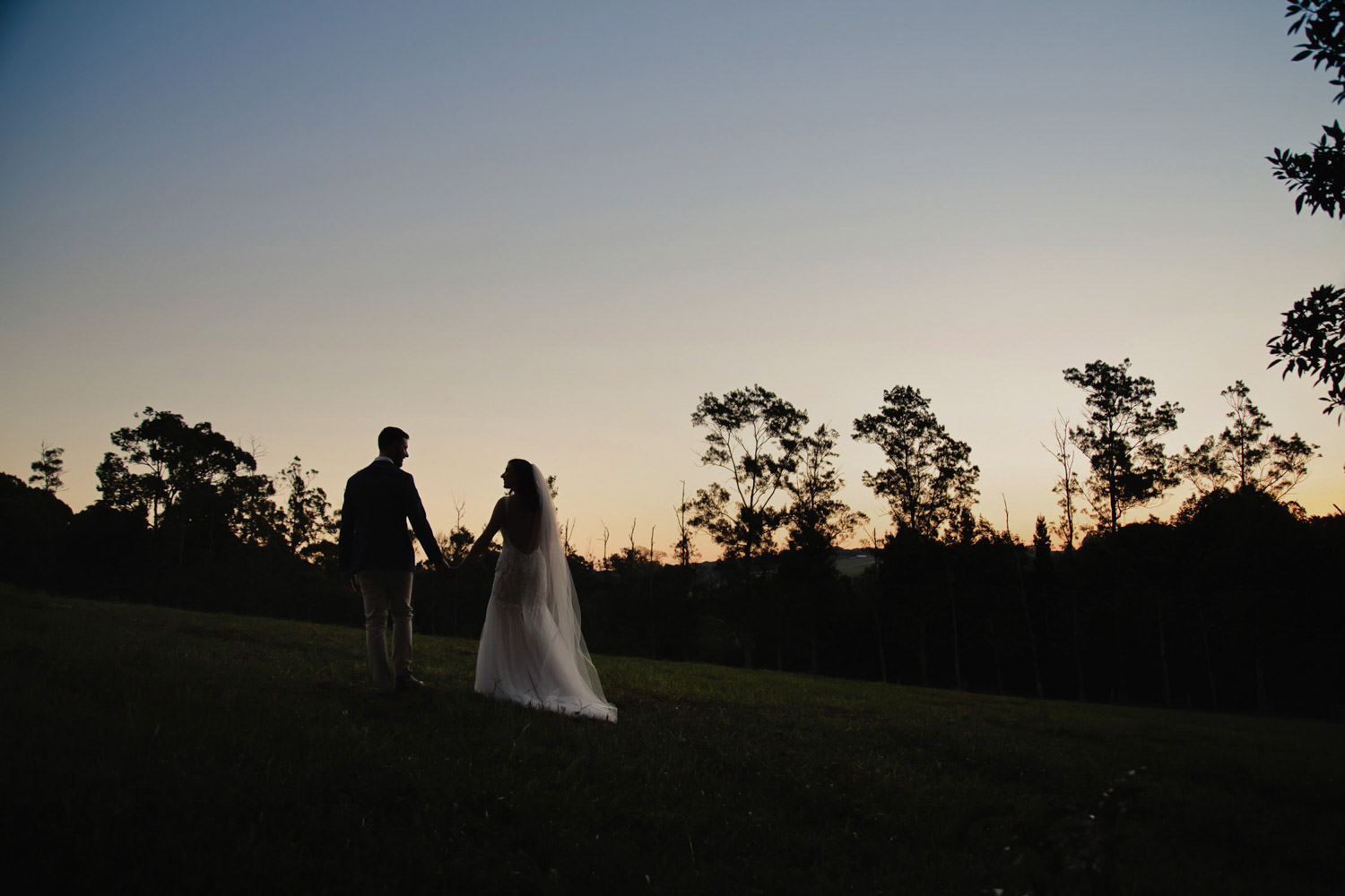 sunset-Ewingsdale-hall-DIY-Wedding-ideas-natural, fun, romantic-wedding-photography-QuinceandMulberry