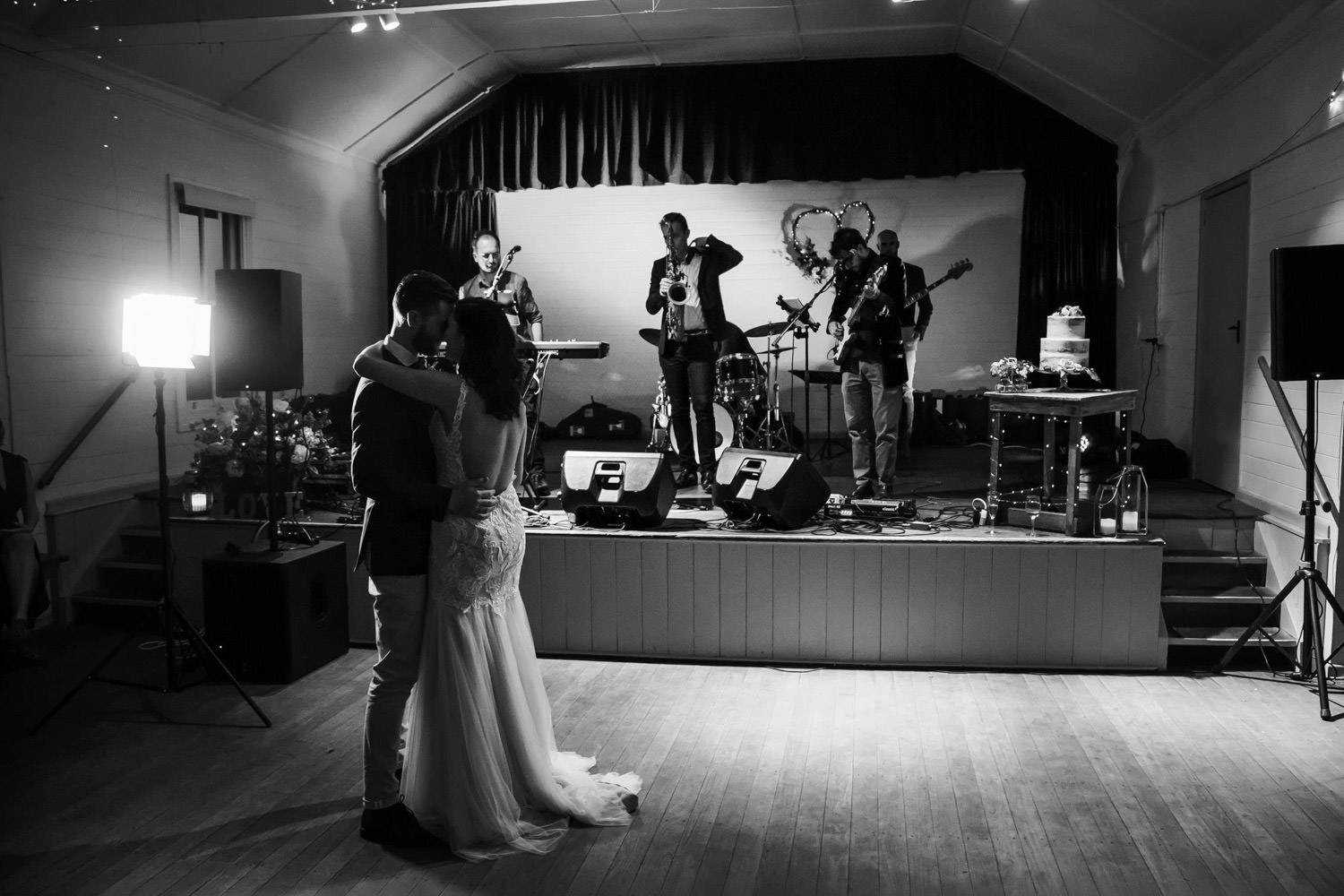 Ewingsdale-hall-DIY-Wedding-ideas-natural, fun, romantic-wedding-photography-QuinceandMulberry